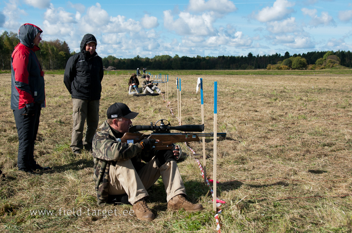 0240   Ott ei saanud meiega teisel paeval uhineda, mistottu seekordne kolmene voistkond koosneb Andresest, Ulost ja Meelisest